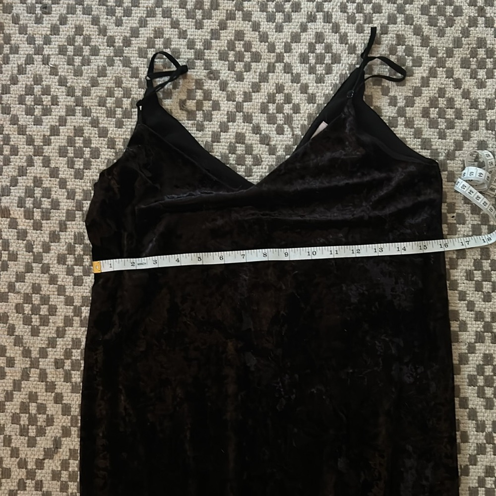 NSR Velvet Midi Slipdress - Picture 10 of 11